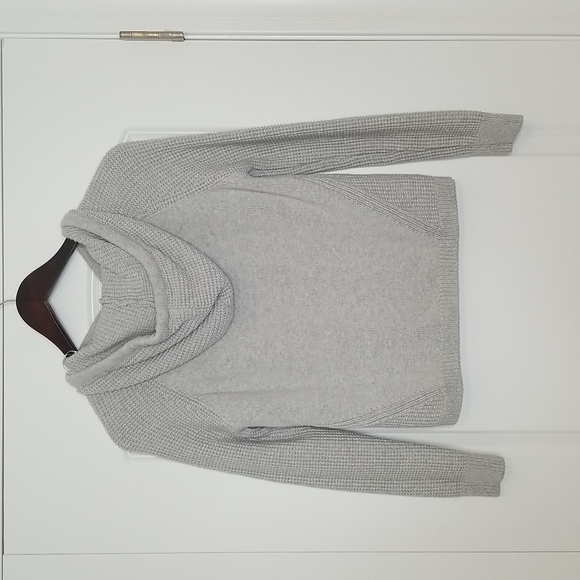 Rachel Zoe Heathered Gray Textured Knit Hoodie Sweater - Picture 5 of 6